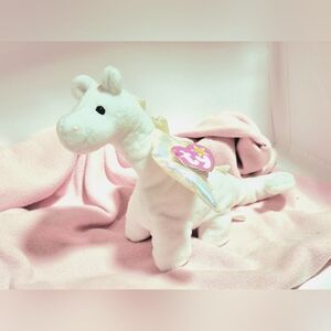 Magic the Dragon, Ty Beanie Baby 1995 Rare errors,heart sticker, missing . and ,